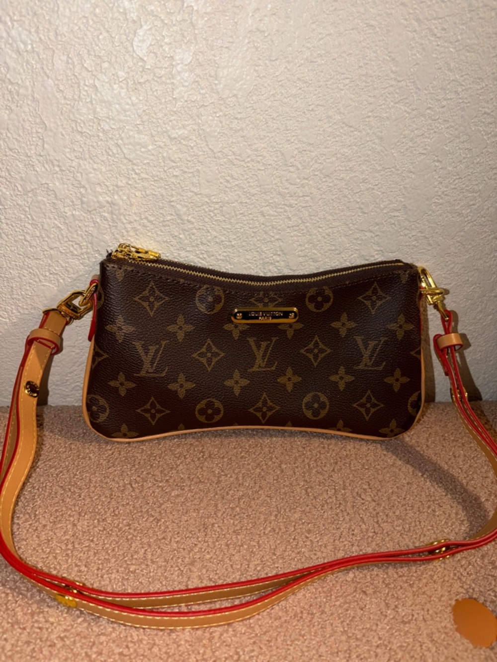 Designer bag inspired not authentic.